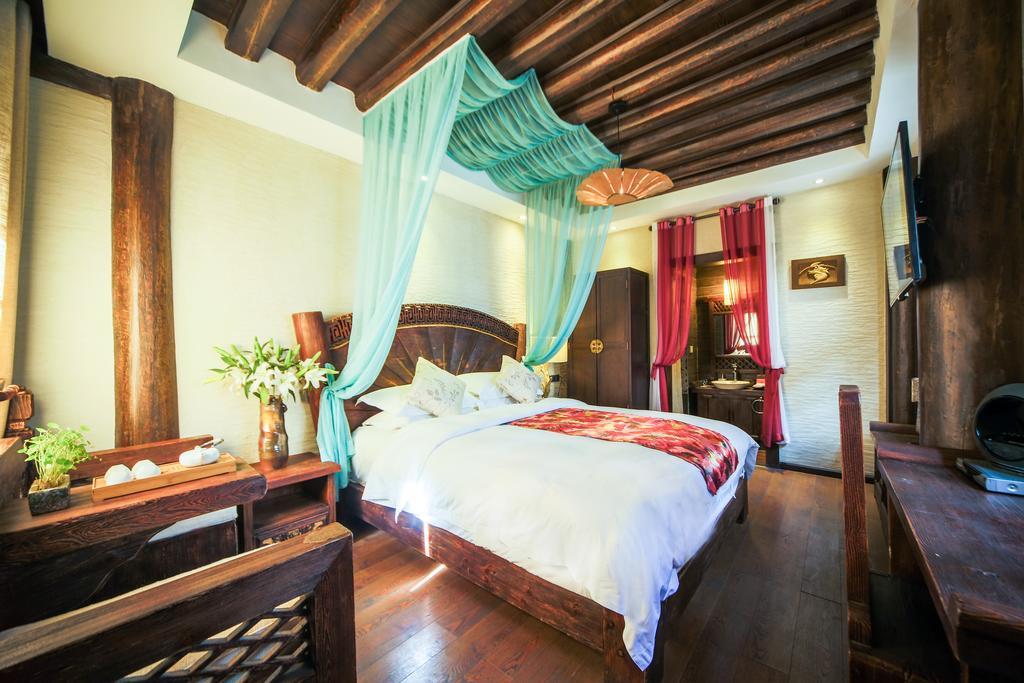 Lijiang Yuntian Palace Hotel Rom bilde